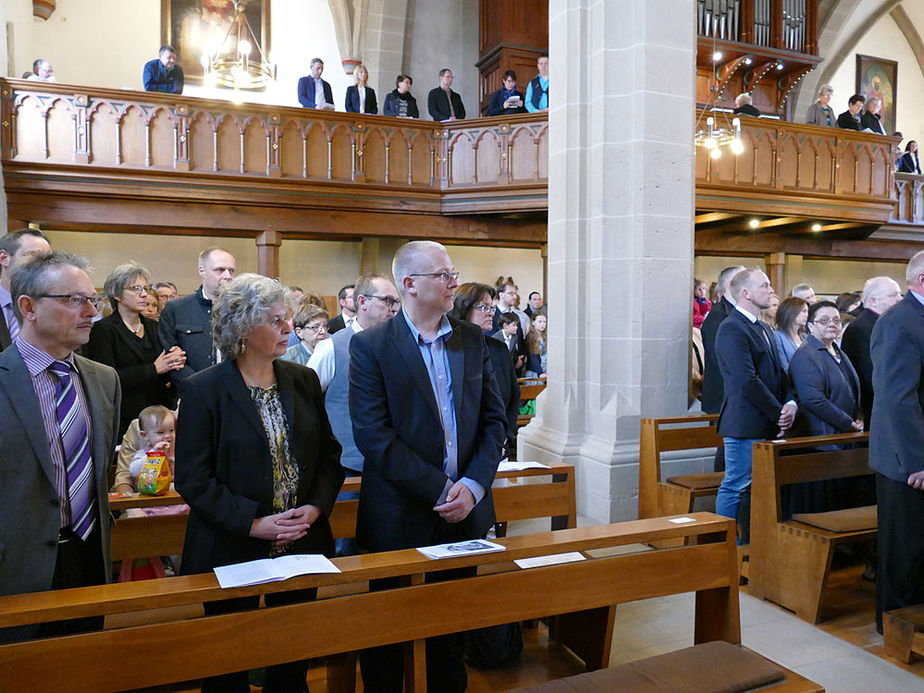 Feier der 1. Heiligen Kommunion in Sankt Crescentius (Foto: Karl-Franz Thiede)